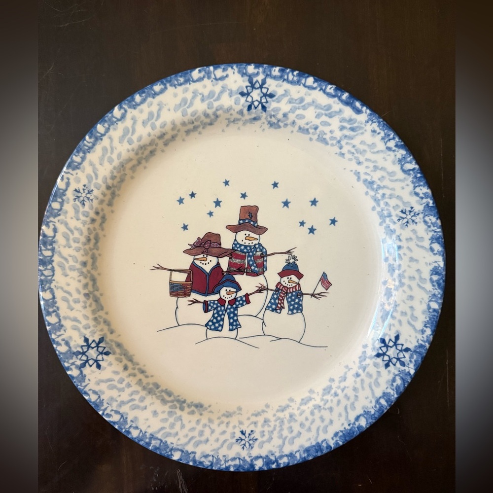 Henn pottery Snowmen family decor dish
